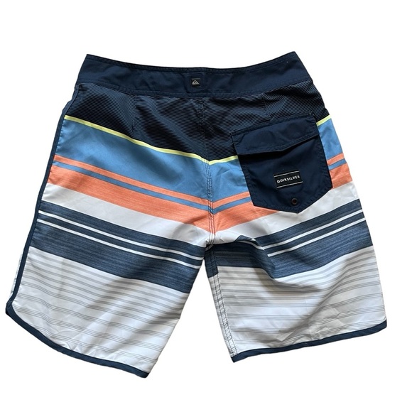 Quicksilver Eye Scallop 20" Men’s Boardshort Shorts Swim Trunks - Picture 2 of 12